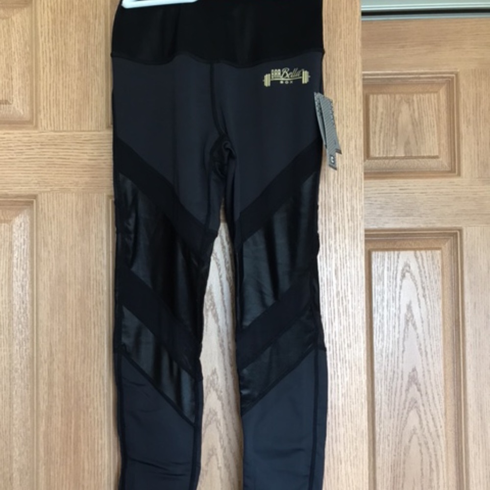NWT The Chestee Bruise No More Leggings